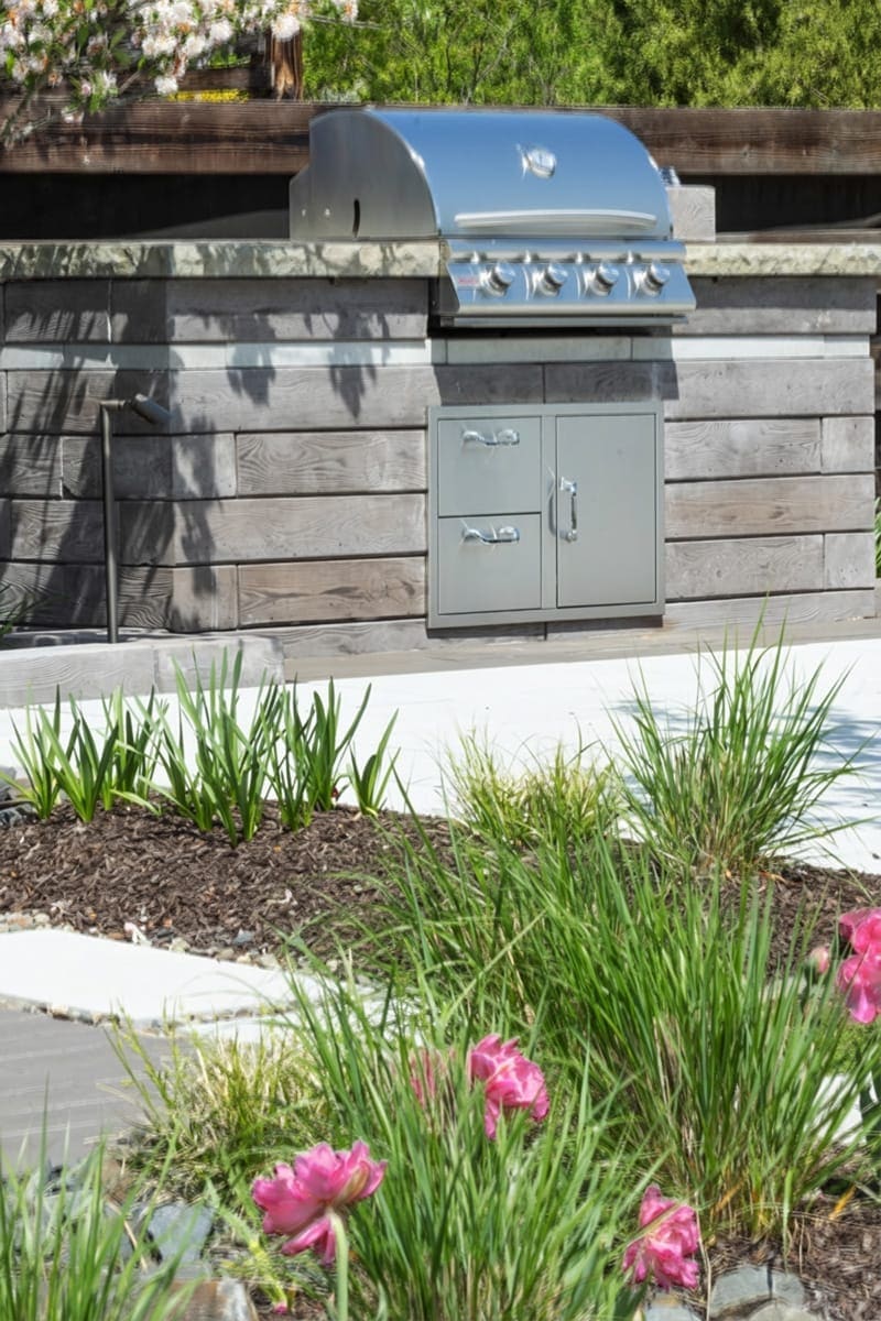 Outdoor Kitchen